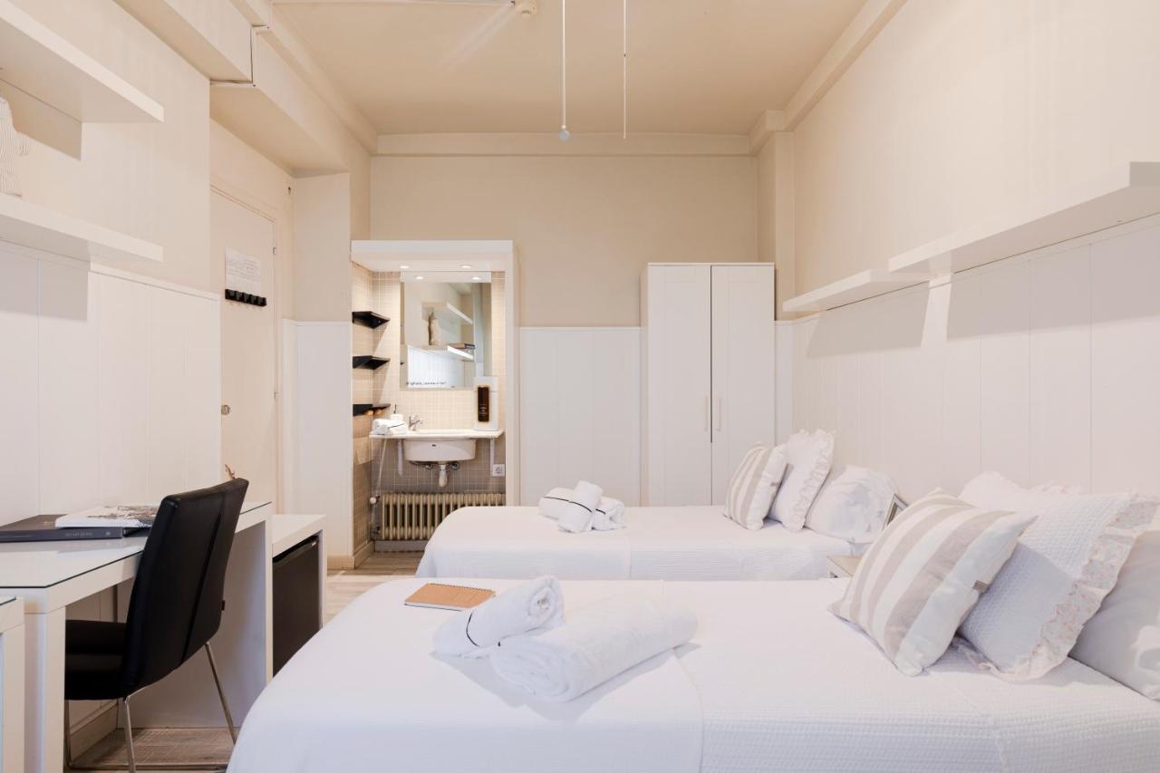 Ar Residencia Estudiantil Barcelona Buitenkant foto