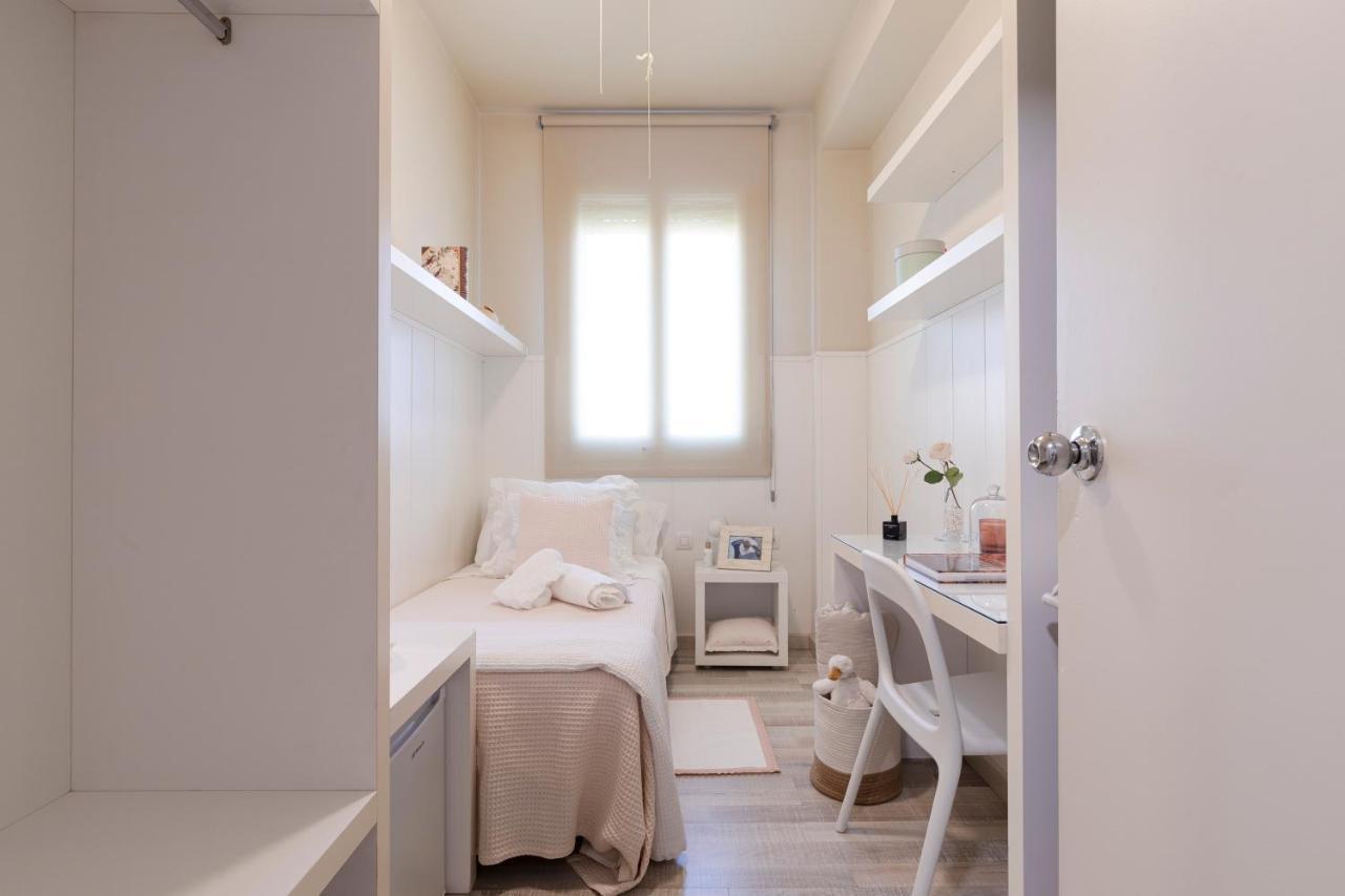 Ar Residencia Estudiantil Barcelona Buitenkant foto