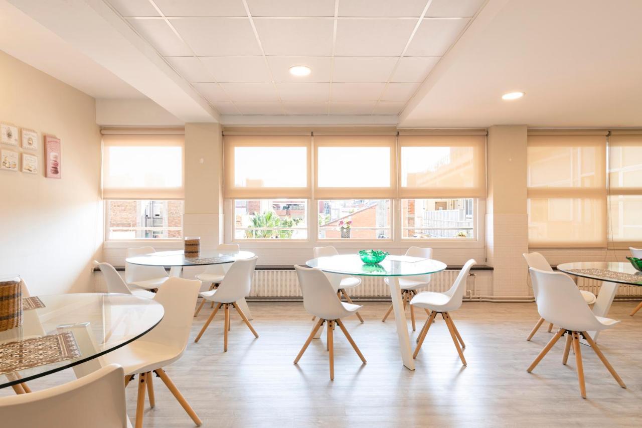 Ar Residencia Estudiantil Barcelona Buitenkant foto